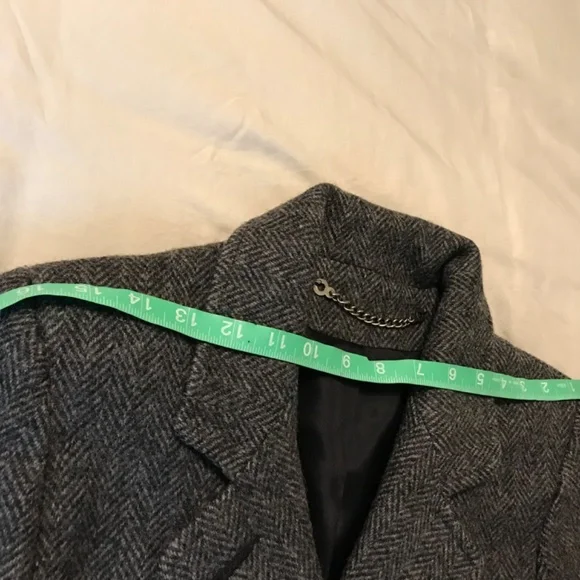 Vintage style 100% wool long coat with herringbone pattern